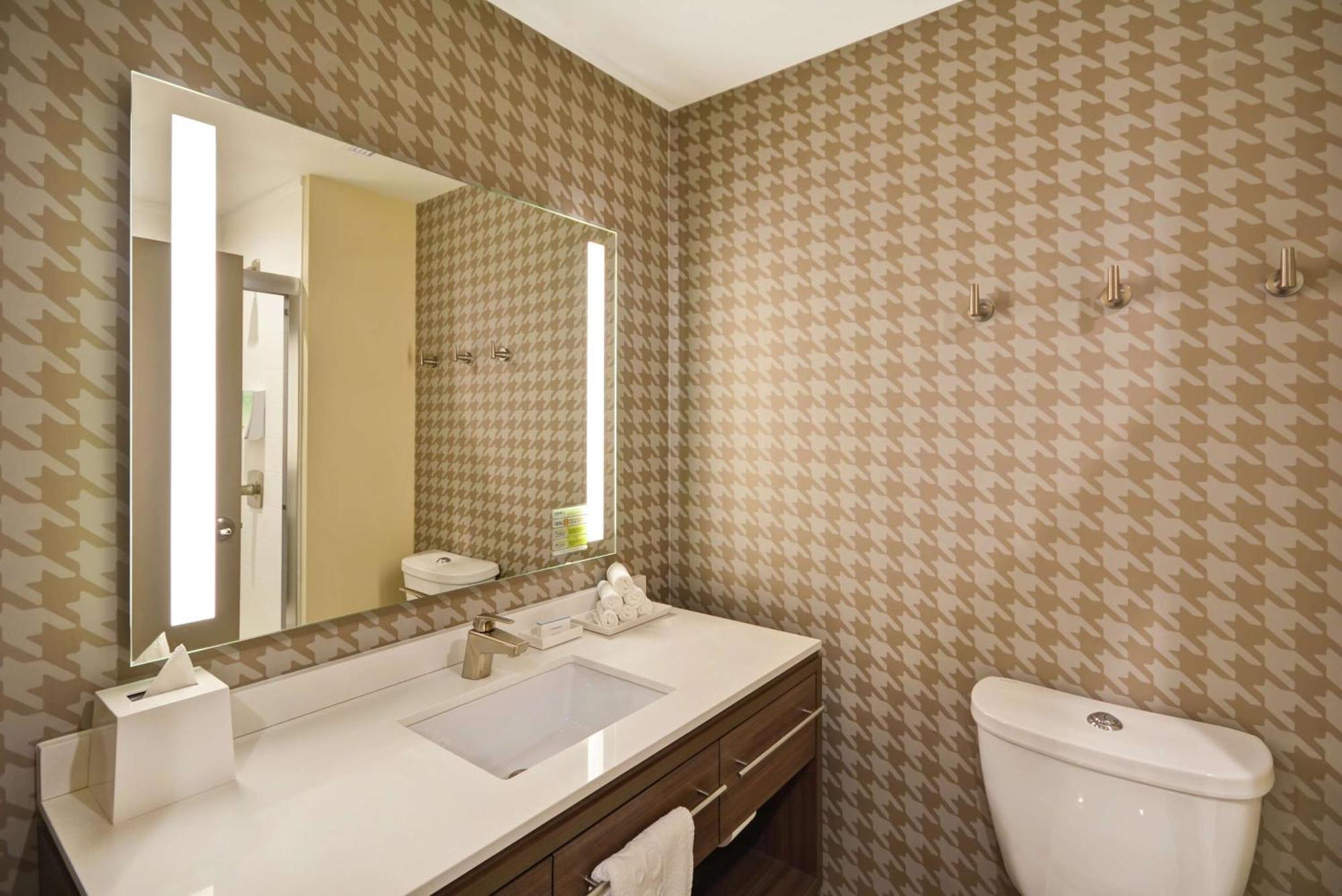 Home2 Suites At The Galleria Houston Exterior photo